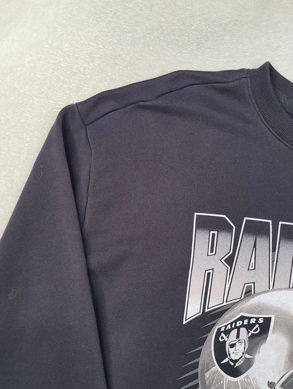 NFL Team Apparel Las Vegas Raiders Retro Style Crewneck Sweatshirt Mens XL